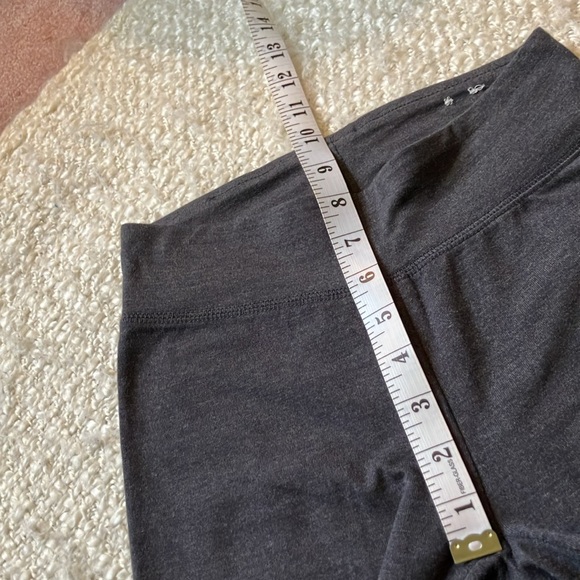 🧘🏻‍♀️ CITY STREETS SIZE XS GRAY LEGGINGS - Picture 10 of 10